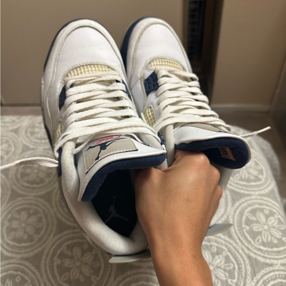 Jordan 4 Midnight Navy
